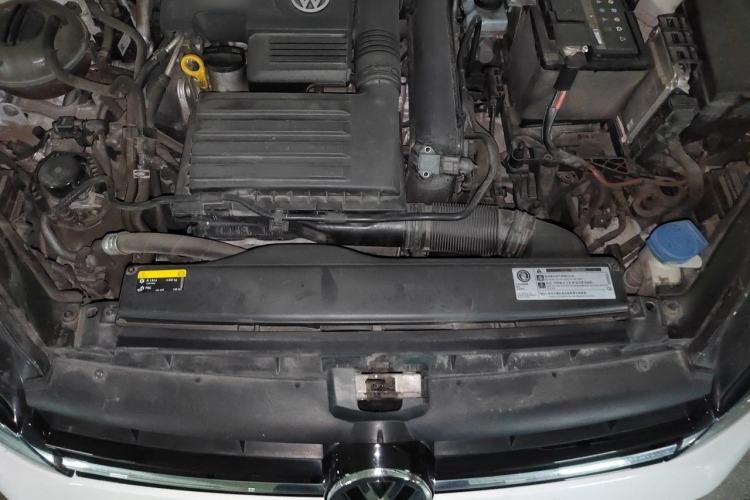 Used Volkswagen Golf 2019 280TSI DSG Comfort Version China VI Standard Engine Bay