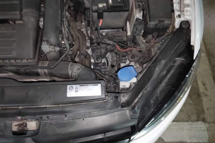 Used Volkswagen Golf 2019 280TSI DSG Comfort Version China VI Standard Engine Bay Left