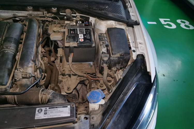 Used Volkswagen Golf 2019 280TSI DSG Comfort Version China VI Standard Engine Bay Left
