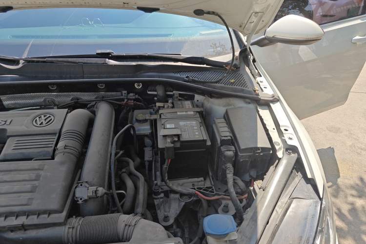Used Volkswagen Golf 2019 280TSI DSG Luxury Version China V Standard Engine Bay Left