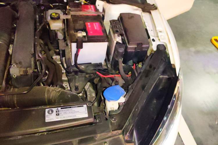 Used Volkswagen Golf 2019 280TSI DSG Comfort Version China VI Standard Engine Bay Left