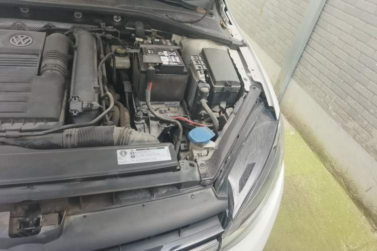 Used Volkswagen Golf 2019 200TSI DSG Comfort & Ambition Edition China VI Standard Engine Bay Left