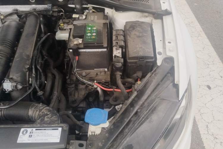 Used Volkswagen Golf 2019 280TSI DSG Comfort Version China VI Standard Engine Bay Left