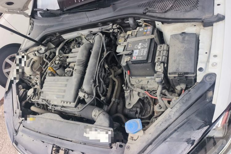 Used Volkswagen Golf 2019 280TSI DSG Comfort Version China VI Standard Engine Bay Left