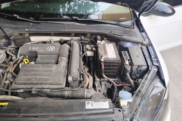 Used Volkswagen Golf 2019 280TSI DSG Comfort Version China VI Standard Engine Bay Left