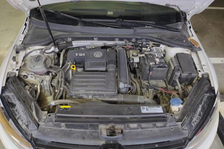 Used Volkswagen Golf 2019 280TSI DSG Comfort Version China V Standard Engine Bay