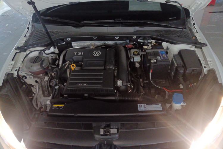 Used Volkswagen Golf 2019 280TSI DSG Comfort Version China V Standard Engine Bay