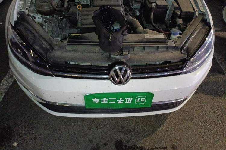 Used Volkswagen Golf 2019 1.6L Automatic Comfort Model China V Standard Engine Bay