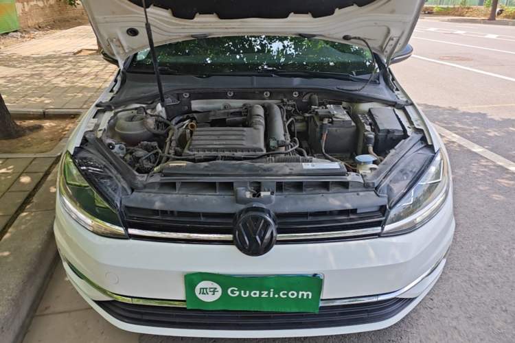 Used Volkswagen Golf 2019 280TSI DSG Comfort Version China VI Standard Engine Bay