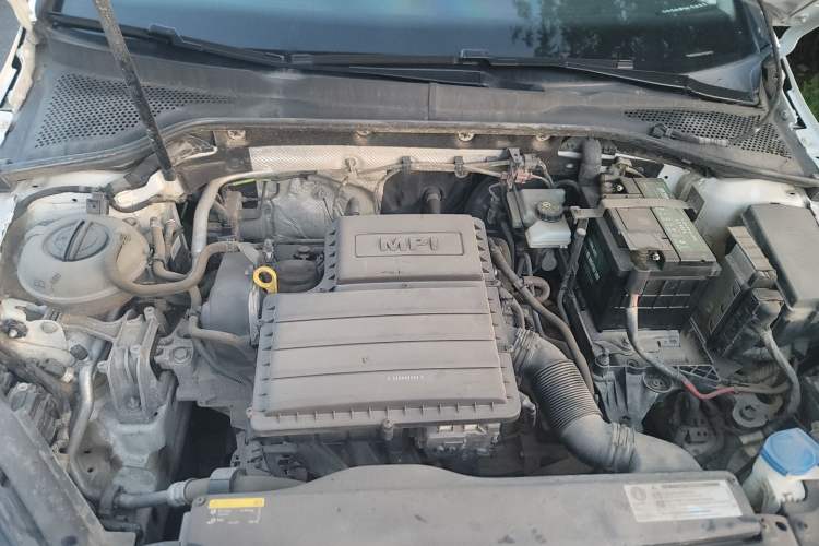 Used Volkswagen Golf 2019 1.6L Automatic Comfort Model China V Standard Engine Bay