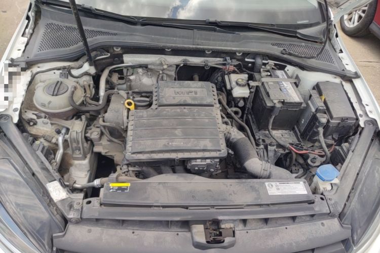 Used Volkswagen Golf 2019 1.6L Automatic Comfort Model China V Standard Engine Bay