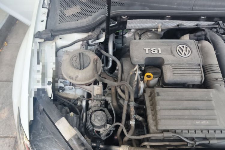 Used Volkswagen Golf 2019 280TSI DSG Luxury Version China VI Standard Engine Bay Right