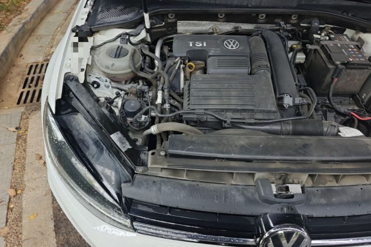 Used Volkswagen Golf 2019 280TSI DSG Comfort Version China VI Standard Engine Bay Right