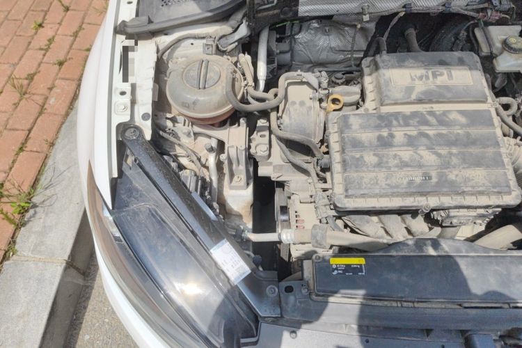 Used Volkswagen Golf 2019 1.6L Automatic Comfort Model China V Standard Engine Bay Right
