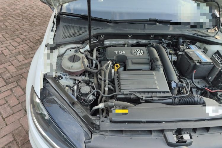 Used Volkswagen Golf 2019 200TSI DSG Comfort & Ambition Edition China VI Standard Engine Bay Right