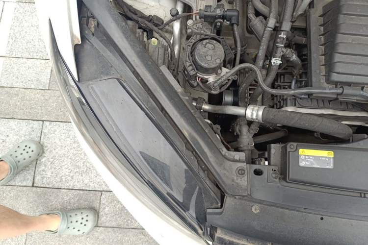 Used Volkswagen Golf 2019 280TSI DSG Comfort Version China VI Standard Engine Bay Right