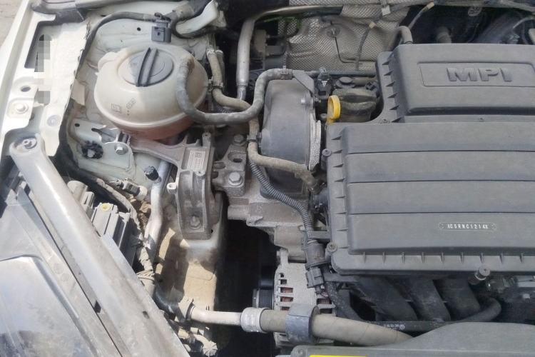 Used Volkswagen Golf 2019 1.6L Automatic Comfort Model China V Standard Engine Bay Right