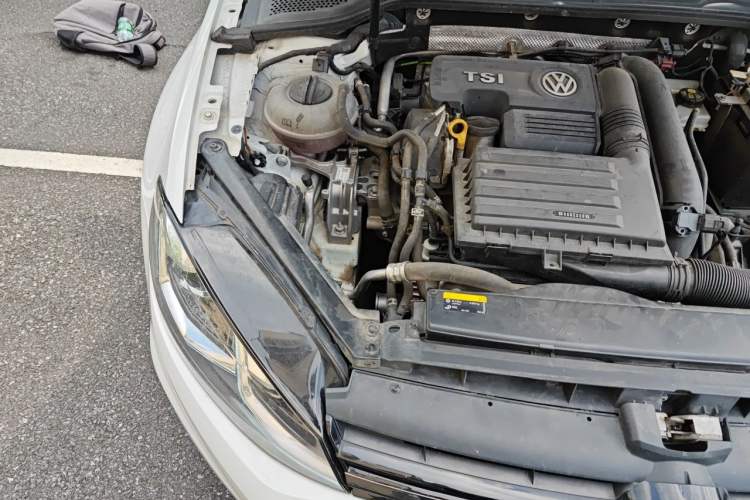 Used Volkswagen Golf 2019 280TSI DSG Comfort Version China V Standard Engine Bay Right