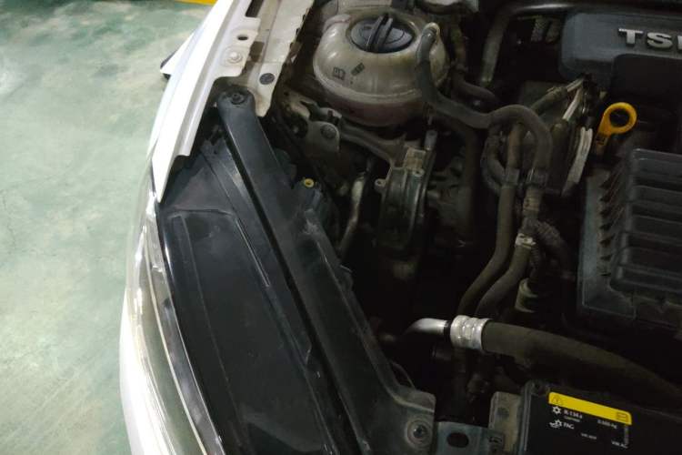 Used Volkswagen Golf 2019 280TSI DSG Comfort Version China V Standard Engine Bay Right