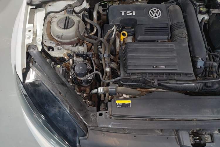 Used Volkswagen Golf 2019 200TSI DSG Comfort & Ambition Edition China VI Standard Engine Bay Right