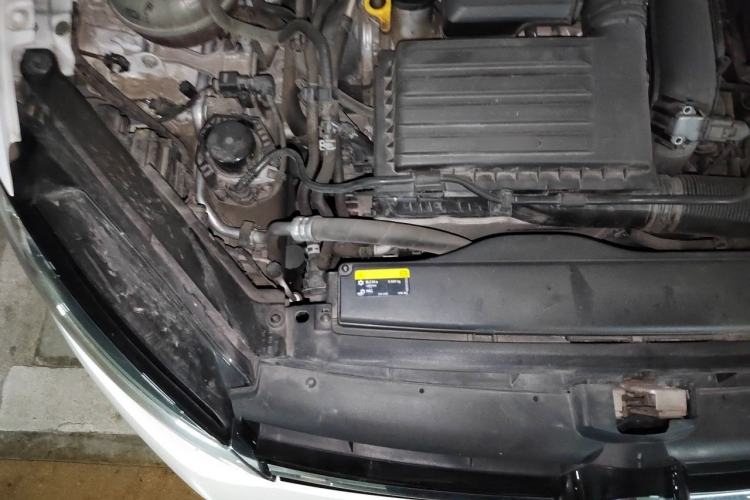 Used Volkswagen Golf 2019 280TSI DSG Comfort Version China VI Standard Engine Bay Right