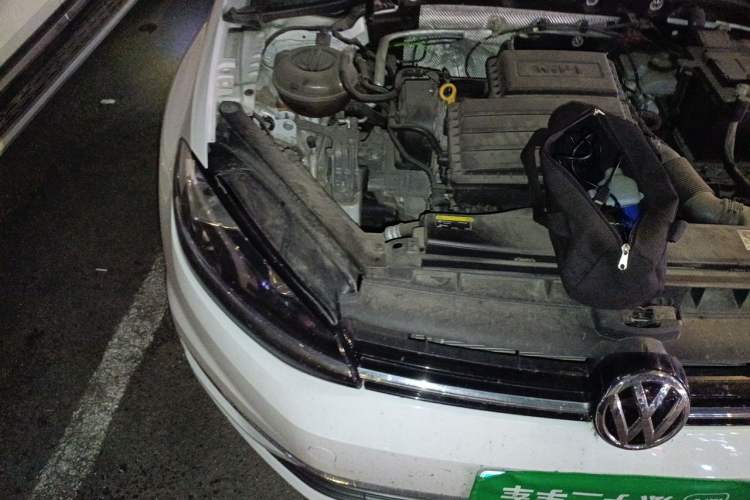 Used Volkswagen Golf 2019 1.6L Automatic Comfort Model China V Standard Engine Bay Right