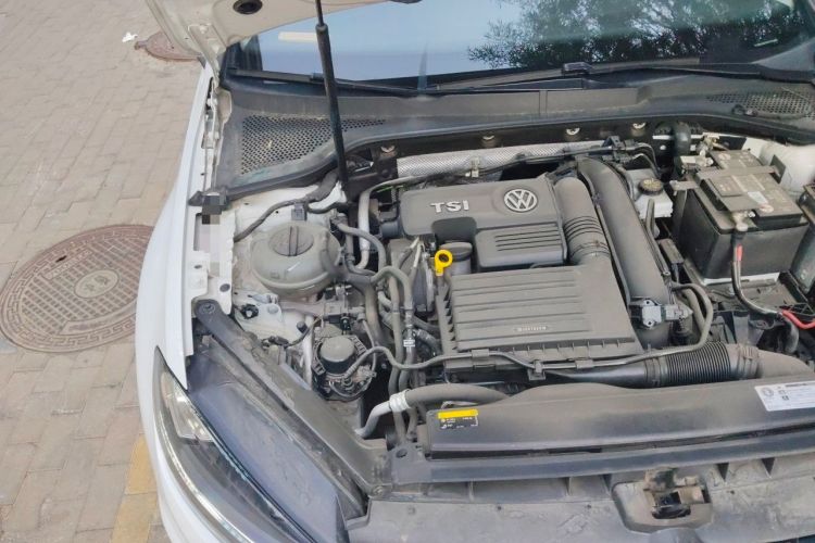 Used Volkswagen Golf 2019 280TSI DSG Comfort Version China VI Standard Engine Bay Right