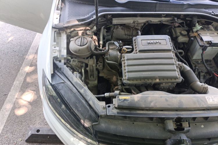 Used Volkswagen Golf 2019 1.6L Automatic Comfort Model China V Standard Engine Bay Right