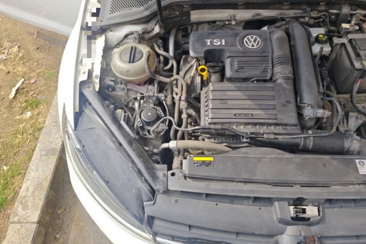 Used Volkswagen Golf 2019 280TSI DSG Comfort Version China VI Standard Engine Bay Right