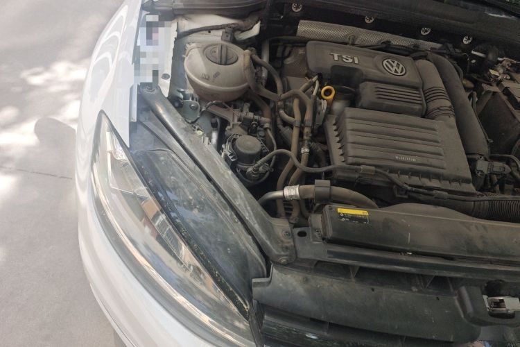 Used Volkswagen Golf 2019 200TSI DSG Comfort & Ambition Edition China VI Standard Engine Bay Right