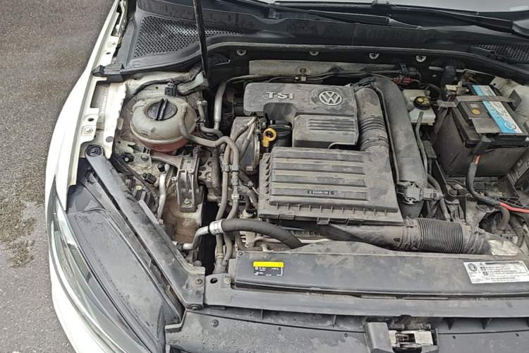 Used Volkswagen Golf 2019 280TSI DSG Comfort Version China V Standard Engine Bay Right