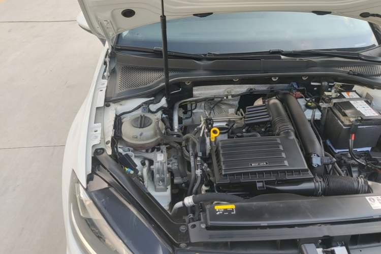 Used Volkswagen Golf 2019 280TSI DSG Comfort Version China V Standard Engine Bay Right