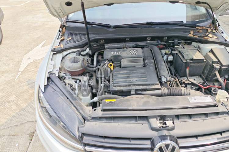 Used Volkswagen Golf 2019 280TSI DSG Comfort Version China V Standard Engine Bay Right