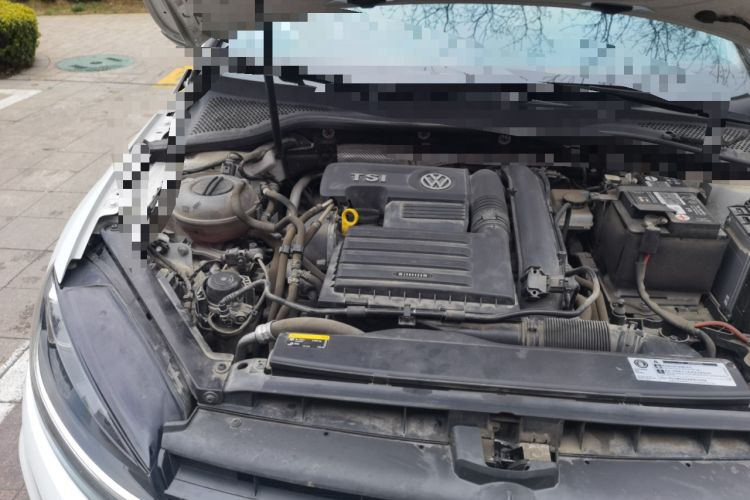 Used Volkswagen Golf 2019 280TSI DSG Comfort Version China VI Standard Engine Bay Right