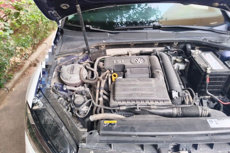 Used Volkswagen Golf 2019 280TSI DSG Comfort Version China VI Standard Engine Bay Right