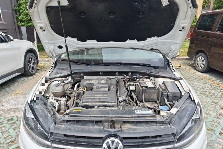 Used Volkswagen Golf 2019 280TSI DSG Comfort Version China V Standard Engine Bay
