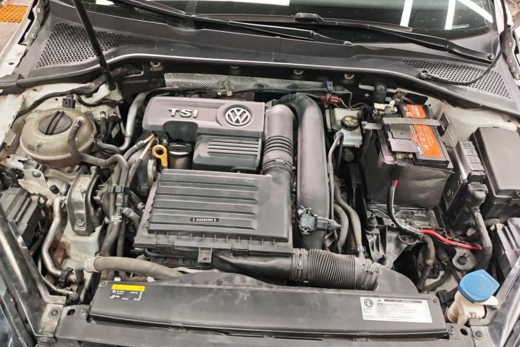 Used Volkswagen Golf 2019 280TSI DSG Flagship Model China V Standard Engine Bay
