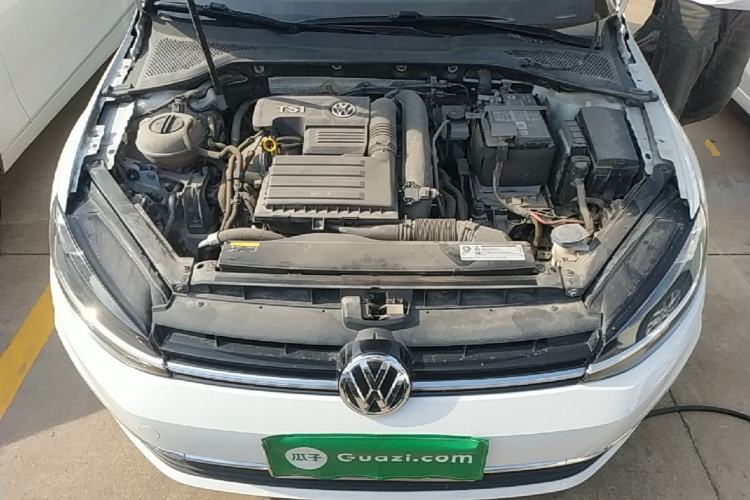 Used Volkswagen Golf 2019 280TSI DSG Comfort Version China V Standard Engine Bay