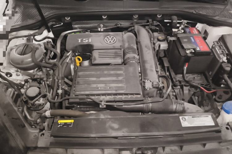 Used Volkswagen Golf 2019 280TSI DSG Comfort Version China VI Standard Engine Bay