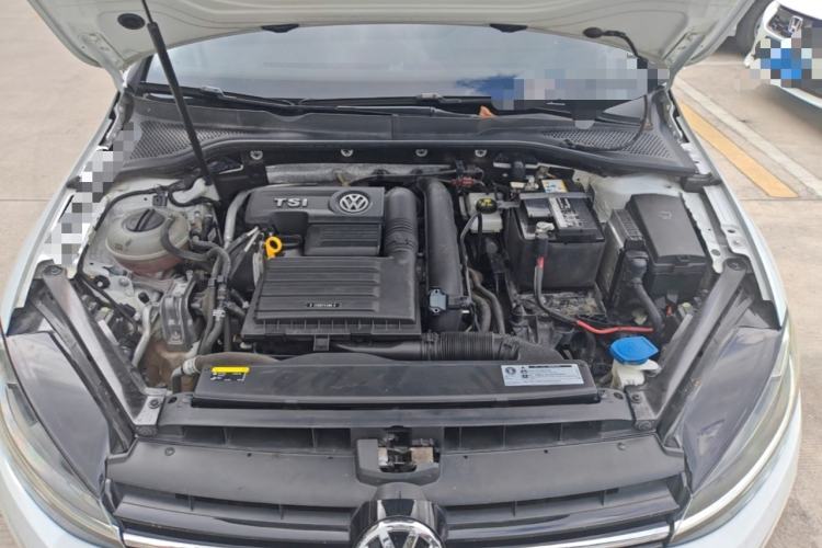 Used Volkswagen Golf 2019 280TSI DSG Luxury Version China V Standard Engine Bay