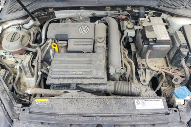 Used Volkswagen Golf 2019 280TSI DSG Luxury Version China V Standard Engine Bay