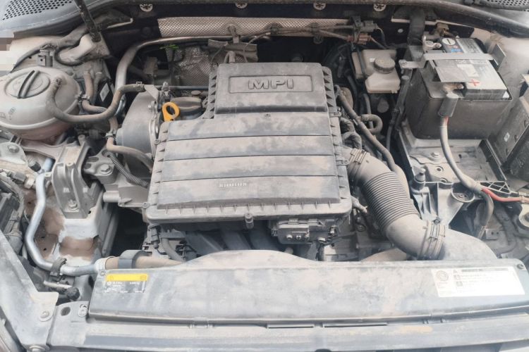 Used Volkswagen Golf 2019 1.6L Automatic Comfort Model China V Standard Engine Bay
