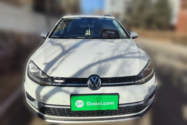 Used Volkswagen Golf 2019 1.8TSI Travel Edition Exterior 1