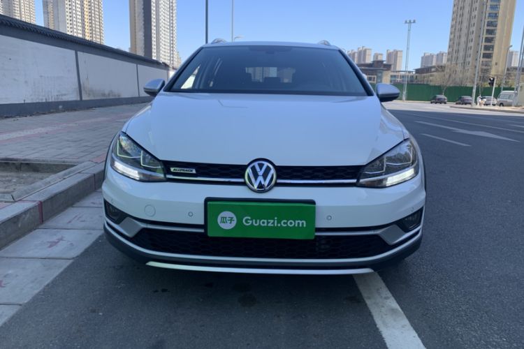 Used Volkswagen Golf 2019 1.8TSI Travel Edition Exterior 1