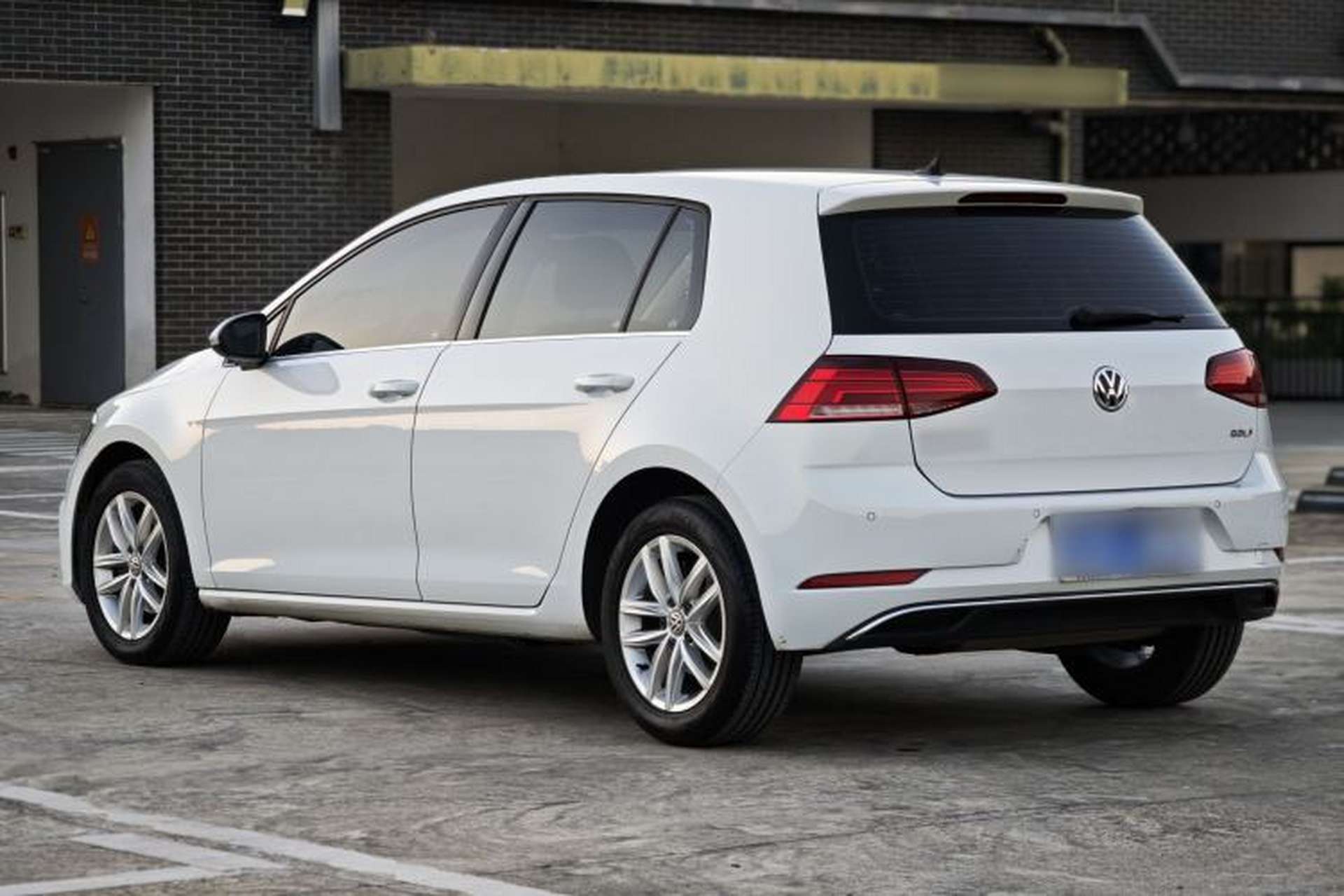 Used Volkswagen Golf 2019 1.6L Automatic Comfort Model China V Standard Exterior 1