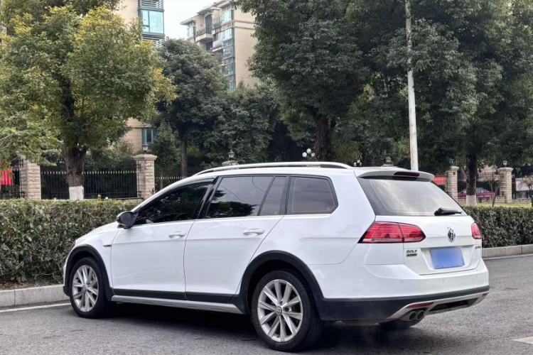 Used Volkswagen Golf 2019 1.8TSI Travel Edition Exterior 10