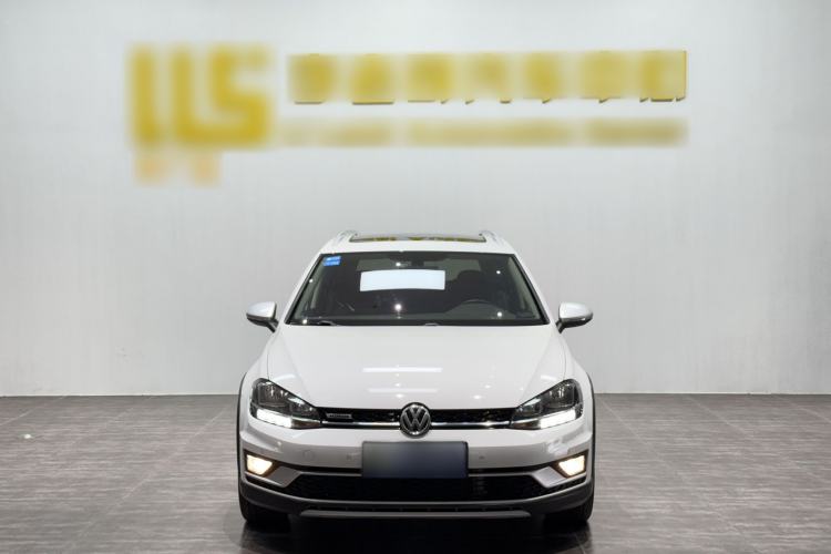 Used Volkswagen Golf 2019 1.8TSI Travel Edition Exterior 2