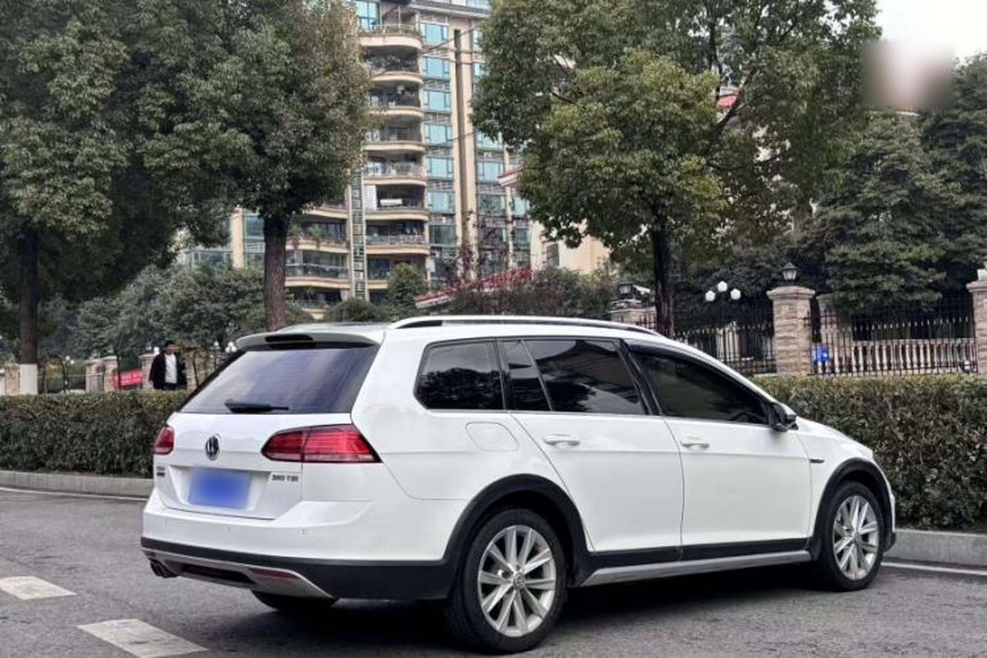 Used Volkswagen Golf 2019 1.8TSI Travel Edition Exterior 2