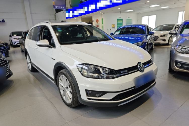 Used Volkswagen Golf 2019 1.8TSI Travel Edition Exterior 2