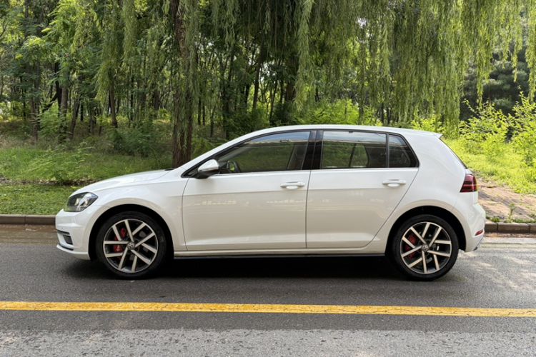 Used Volkswagen Golf 2019 280TSI DSG Luxury Version China VI Standard Exterior 3